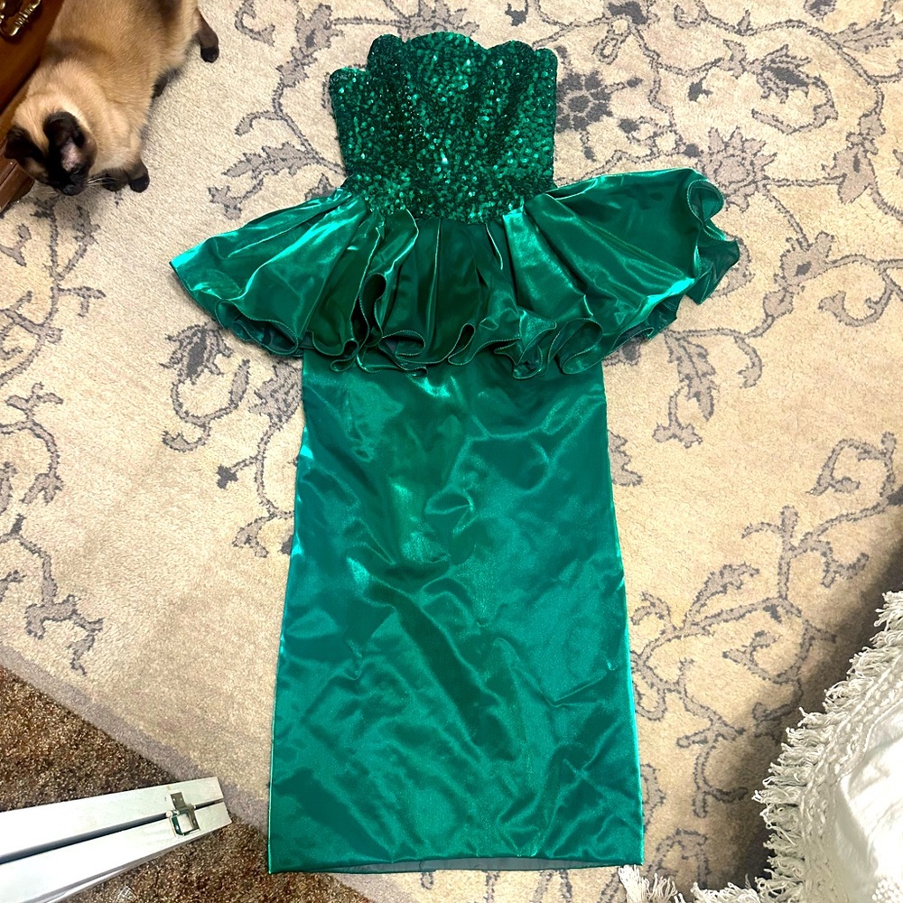 Green peplum 80s formal